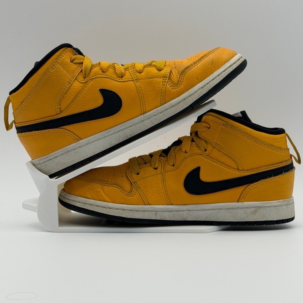 Jordan 1 Mid University Gold 640734-700 2.5Y - Picture 2 of 14